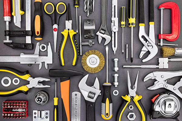 How to Choose the Right Toolkit for Your Car and Garage