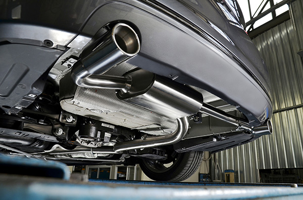 Why Does My Exhaust Rattle When I Accelerate?